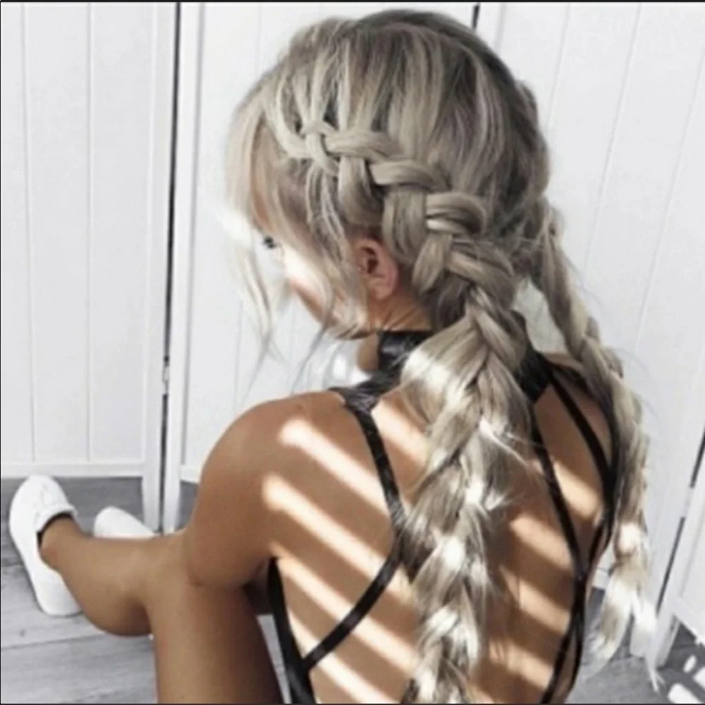 22” Ombre Blonde Beautiful LaceFront Wig for woman *NEW*